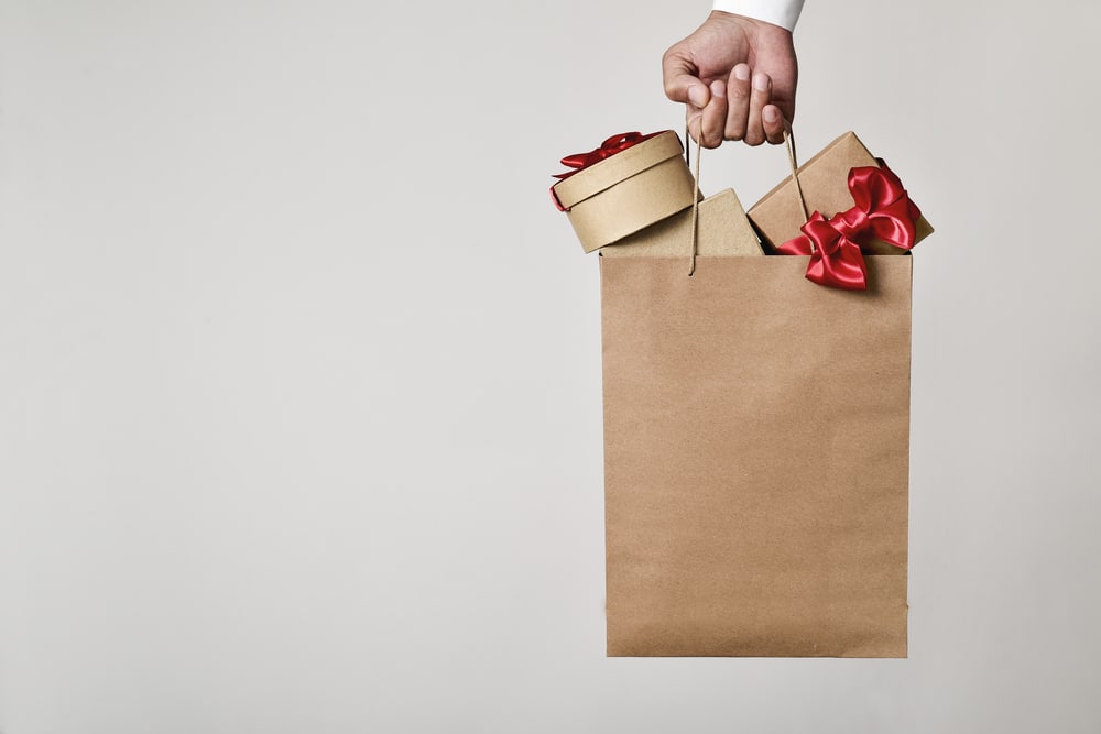 Should You Change Your Bag Design For The Holidays?