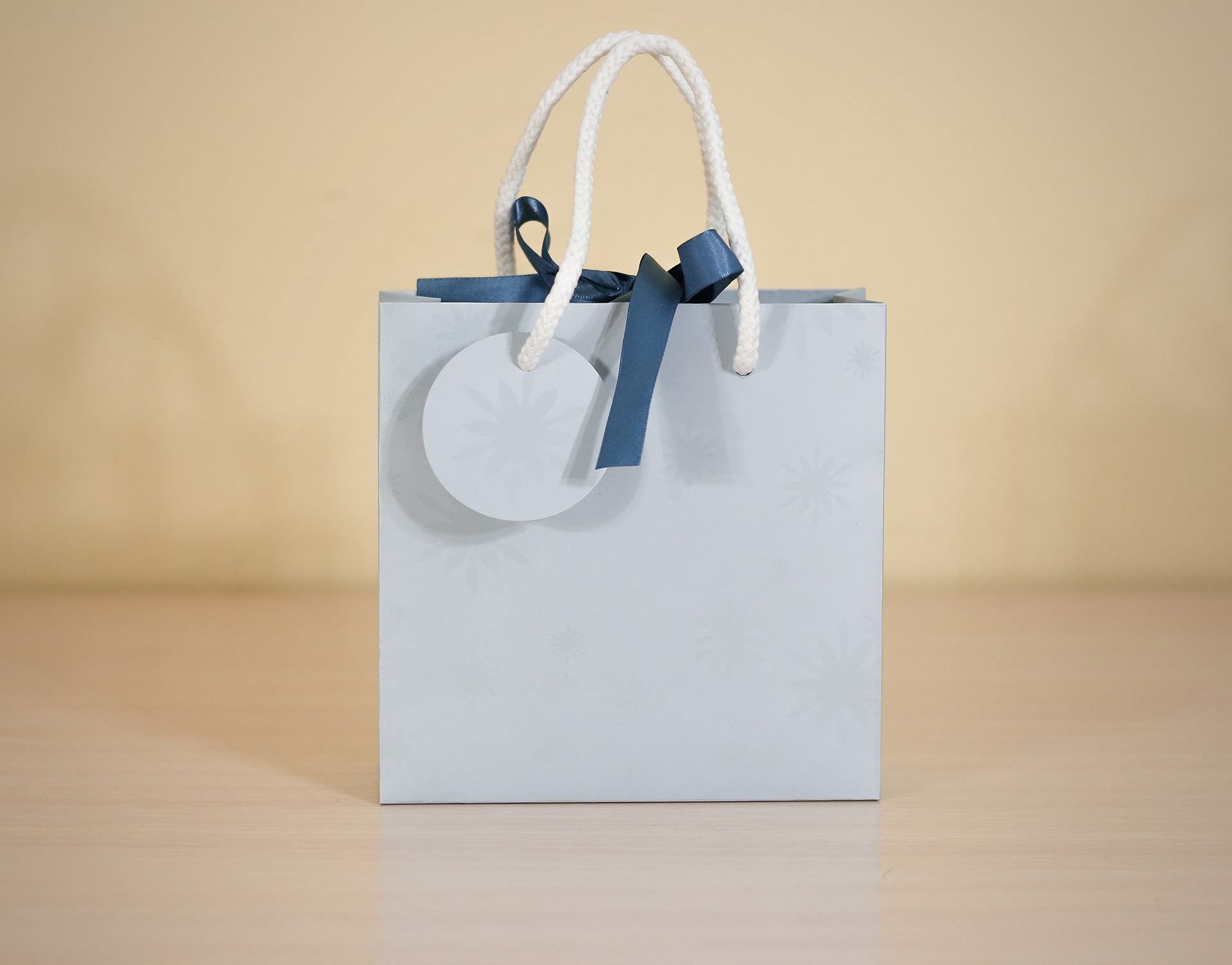 How To Close A Gift Bag Like A Pro: Top Tips On How To Close Gift Bags